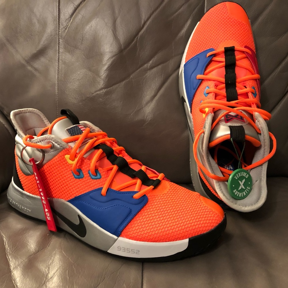 Nike PG3 NASA